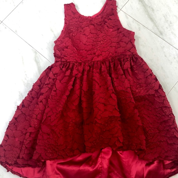 Stunning Girls Red HiLo Dress. size 4 - Picture 3 of 6